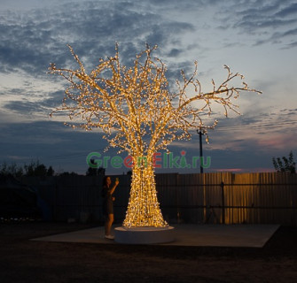 Светодиодное дерево, высота 5 м. теплый белый свет.