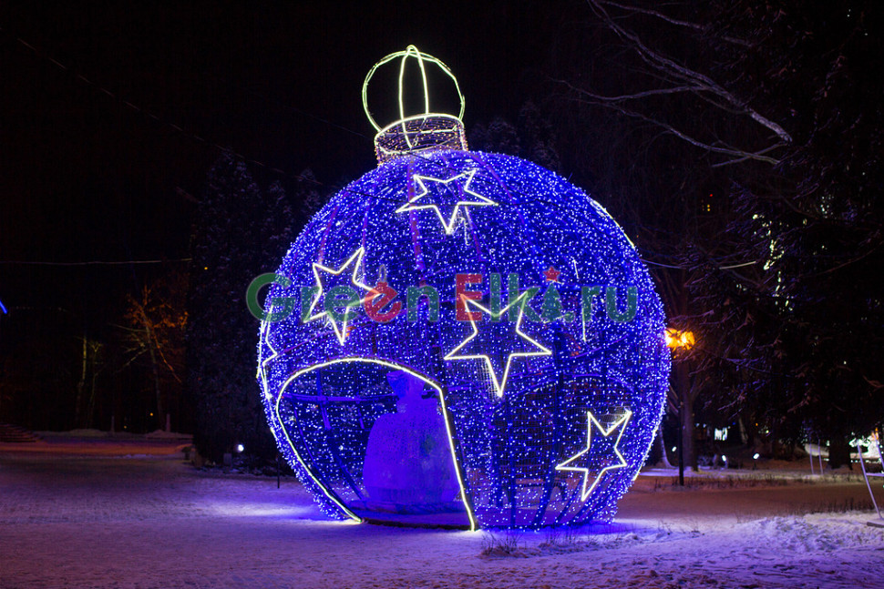 Световая конструкция Большой шар, высота 10 м