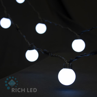 Светодиодная гирлянда большие шарики Rich LED 5 м, 20 шариков, 220 В, соединяемая, белая, черный провод, арт. RL-S5-20C-40B-B/W
